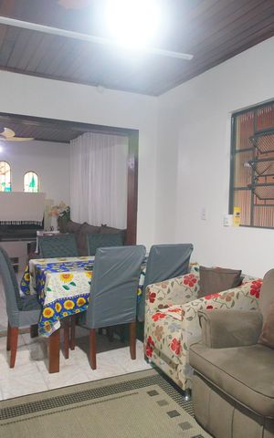 Casa à venda com 120m², 3 quartos e 3 vagasSala
