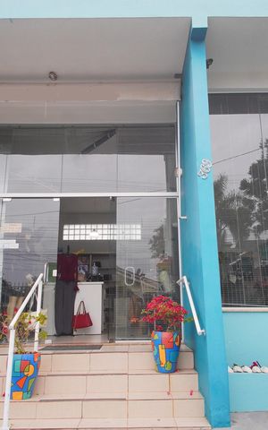Casa à venda com 187m², 2 quartos e 2 vagasÁrea externa