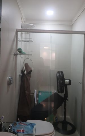 Casa à venda com 177m², 2 quartos e 2 vagasBanheiro 