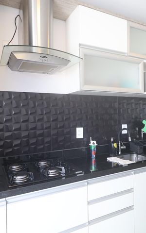 Casa à venda com 177m², 2 quartos e 2 vagasCozinha - Armários