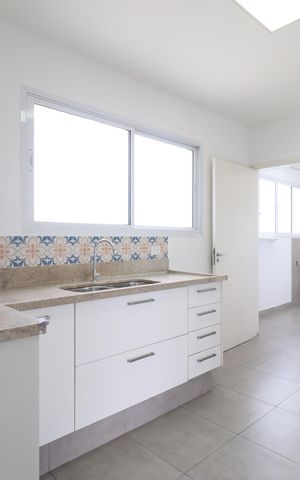 Apartamento para alugar com 102m², 3 quartos e 2 vagasCozinha /Área, Quarto e Banheiro de Serviço 