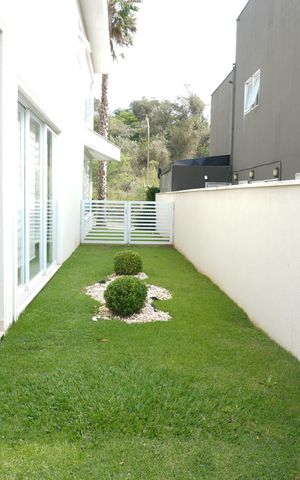 Casa de condomínio à venda com 500m², 4 quartos e 4 vagasÁrea externa