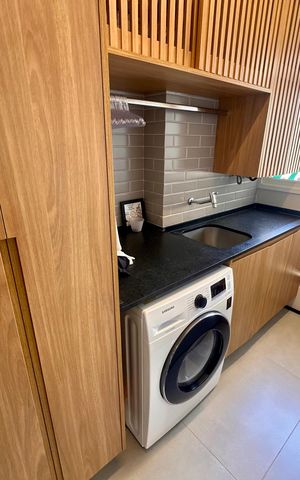 Apartamento à venda com 103m², 3 quartos e 2 vagas Apartamento à venda com 103m², 3 quartos e 2 vagasÁrea de Serviço