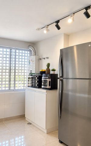 Apartamento à venda com 164m², 3 quartos e 1 vaga Apartamento à venda com 164m², 3 quartos e 1 vagaCobertura