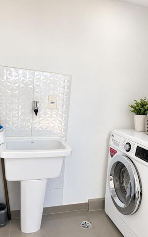 Apartamento à venda com 164m², 3 quartos e 1 vaga Apartamento à venda com 164m², 3 quartos e 1 vagaÁrea de serviço