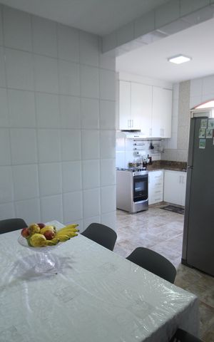 Casa à venda com 178m², 3 quartos e 2 vagasCozinha