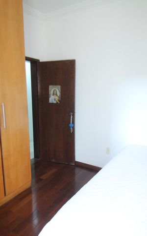 Casa à venda com 178m², 3 quartos e 2 vagasQuarto 3