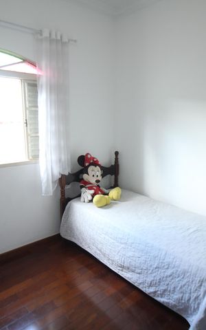 Casa à venda com 178m², 3 quartos e 2 vagasQuarto 1