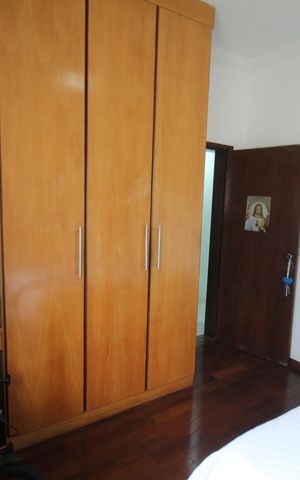 Casa à venda com 178m², 3 quartos e 2 vagasQuarto 3