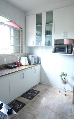 Casa à venda com 178m², 3 quartos e 2 vagasCozinha