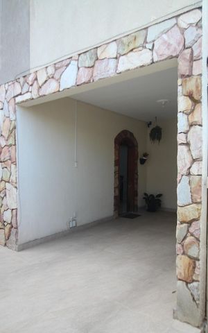 Casa à venda com 178m², 3 quartos e 2 vagasQuintal