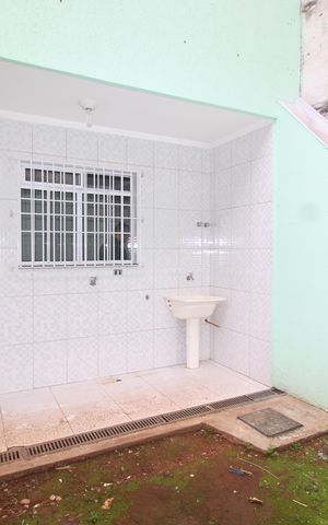 Casa para alugar com 100m², 2 quartos e 2 vagasÁrea de Serviço