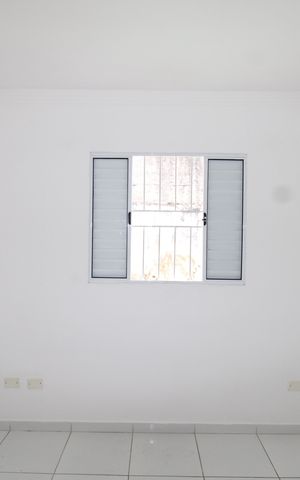 Casa para alugar com 100m², 2 quartos e 2 vagasQuarto 1 - Suíte