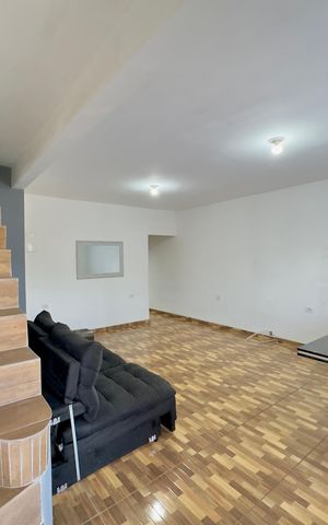 Casa para alugar com 98m², 2 quartos e 1 vagaSala