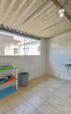 Casa para alugar com 98m², 2 quartos e 1 vagaÁrea de Serviço