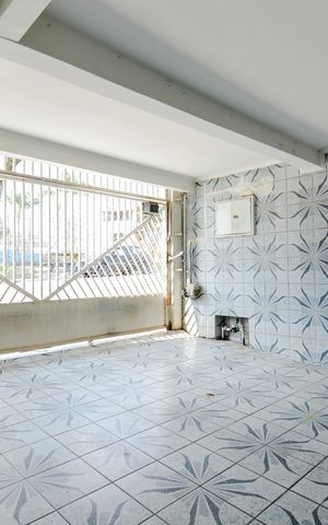 Casa à venda com 266m², 3 quartos e 2 vagasGaragem