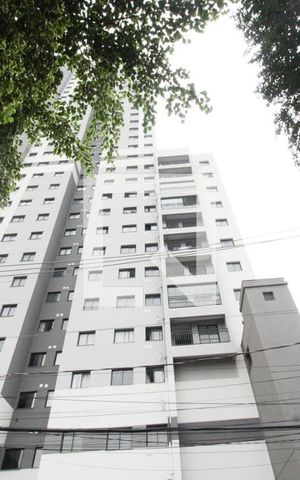 Apartamento à venda com 38m², 2 quartos e sem vaga Apartamento à venda com 38m², 2 quartos e sem vagaFachada e portaria