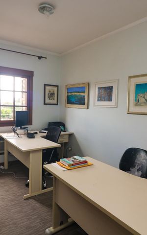 Casa à venda com 205m², 3 quartos e 3 vagas Casa à venda com 205m², 3 quartos e 3 vagasQuarto 1
