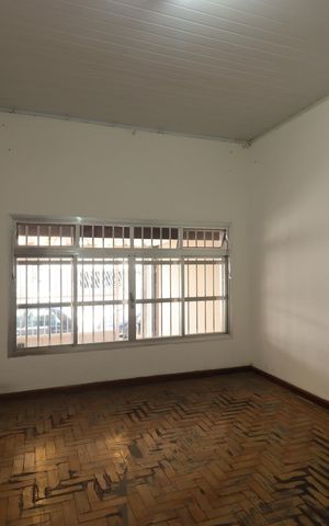 Casa para alugar com 126m², 2 quartos e 2 vagasQuarto 1