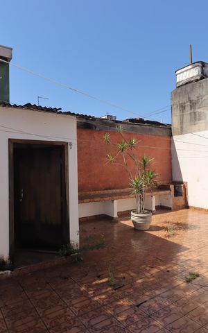 Casa para alugar com 126m², 2 quartos e 2 vagasQuintal