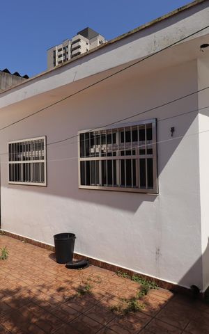 Casa para alugar com 126m², 2 quartos e 2 vagasQuintal