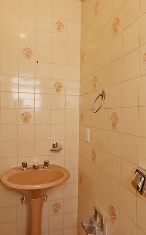 Casa para alugar com 126m², 2 quartos e 2 vagasBanheiro de Serviço
