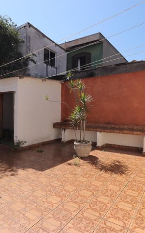 Casa para alugar com 126m², 2 quartos e 2 vagasQuintal