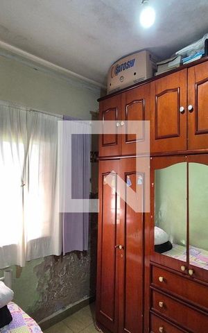Casa à venda com 81m², 3 quartos e 2 vagas
