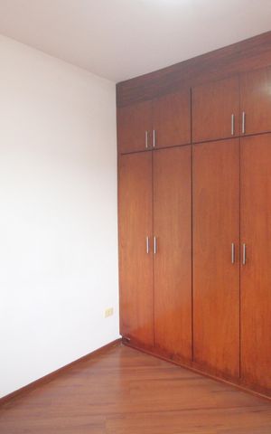 Casa à venda com 217m², 3 quartos e 2 vagasQuarto 1