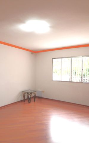 Casa à venda com 217m², 3 quartos e 2 vagasSala