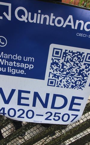 Casa à venda com 217m², 3 quartos e 2 vagasPlaca