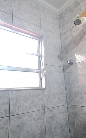 Casa à venda com 217m², 3 quartos e 2 vagasBanheiro da suíte