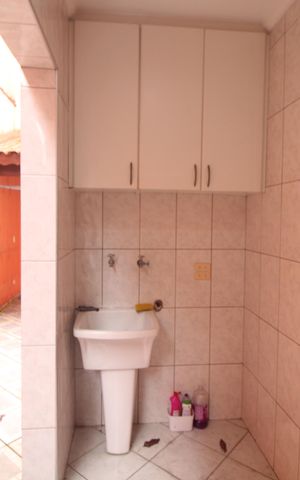Casa à venda com 217m², 3 quartos e 2 vagasLavanderia