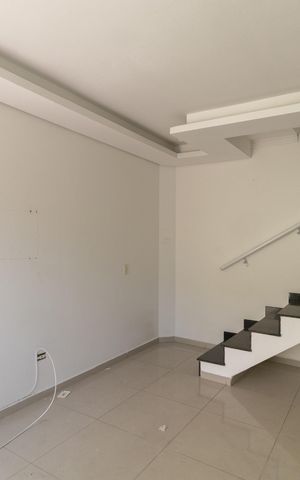 Casa para alugar com 87m², 2 quartos e 1 vaga Casa para alugar com 87m², 2 quartos e 1 vagaSala