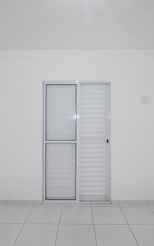 Casa para alugar com 100m², 2 quartos e 2 vagasQuarto 1 - Suíte