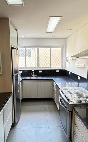 Apartamento para alugar com 123m², 3 quartos e 4 vagas Apartamento para alugar com 123m², 3 quartos e 4 vagasCozinha