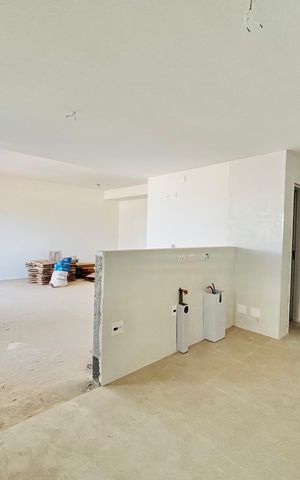 Apartamento à venda com 175m², 3 quartos e 3 vagas Apartamento à venda com 175m², 3 quartos e 3 vagasCozinha