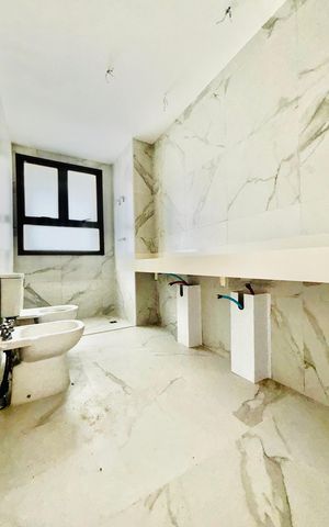 Apartamento à venda com 175m², 3 quartos e 3 vagas Apartamento à venda com 175m², 3 quartos e 3 vagasBanheiro da Suíte