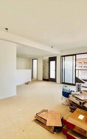 Apartamento à venda com 175m², 3 quartos e 3 vagas Apartamento à venda com 175m², 3 quartos e 3 vagasSala