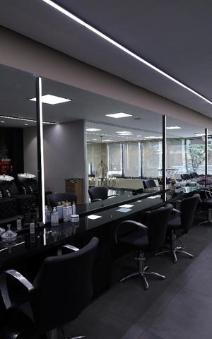 Apartamento à venda com 175m², 3 quartos e 3 vagas Apartamento à venda com 175m², 3 quartos e 3 vagasSalão
