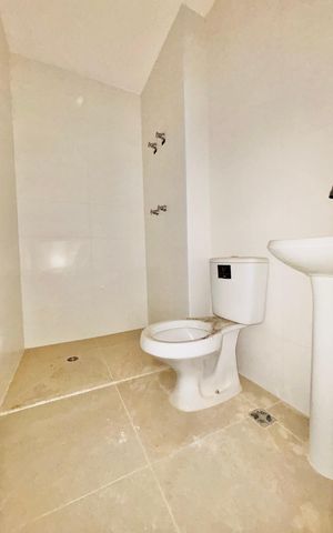 Apartamento à venda com 175m², 3 quartos e 3 vagas Apartamento à venda com 175m², 3 quartos e 3 vagasBanheiro