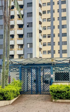 Apartamento para alugar com 106m², 2 quartos e 2 vagas Apartamento para alugar com 106m², 2 quartos e 2 vagasFachada