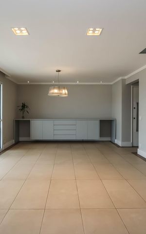 Apartamento para alugar com 143m², 3 quartos e 2 vagasSala