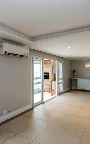 Apartamento para alugar com 143m², 3 quartos e 2 vagasSala