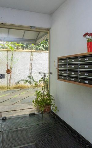 Apartamento à venda com 64m², 2 quartos e 1 vagaHall de entrada