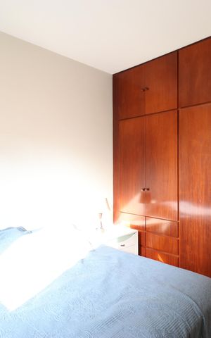 Apartamento para alugar com 77m², 2 quartos e 1 vagaSuite 