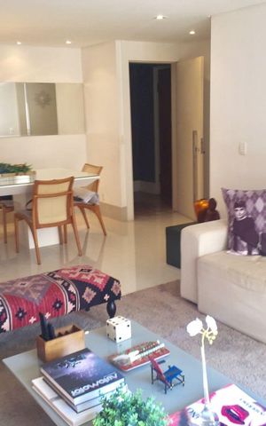 Apartamento à venda com 125m², 3 quartos e 2 vagas Apartamento à venda com 125m², 3 quartos e 2 vagasSala