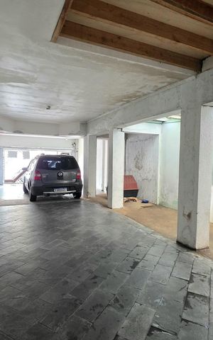 Casa à venda com 180m², 3 quartos e 4 vagasGaragem