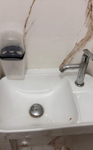 Casa de condomínio para alugar com 76m², 1 quarto e 1 vaga Casa de condomínio para alugar com 76m², 1 quarto e 1 vagaBanheiro Social