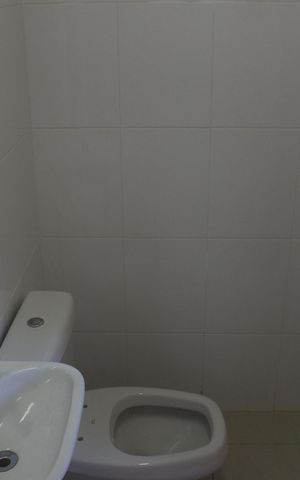Apartamento à venda com 176m², 2 quartos e 2 vagasBanheiro 1